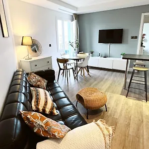 Stunning Centre Penthouse With Private Balcony - Grand House , Gibraltar Gibraltar